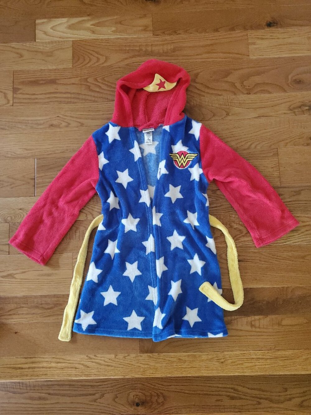 2 for $15 | DC Comics Wonder Woman Girls Size M Hooded Robe